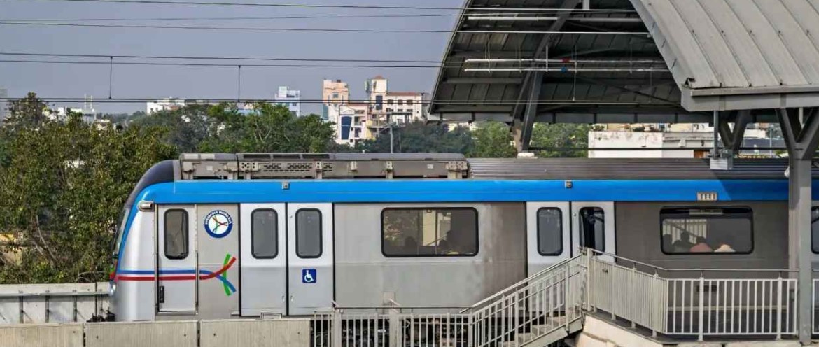 ఉప్పల్ మెట్రో స్టేషన్ లో టెన్షన్ టెన్షన్..